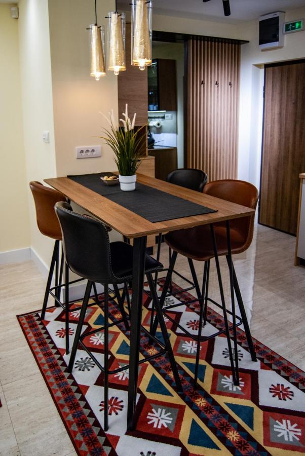 Apartment N10