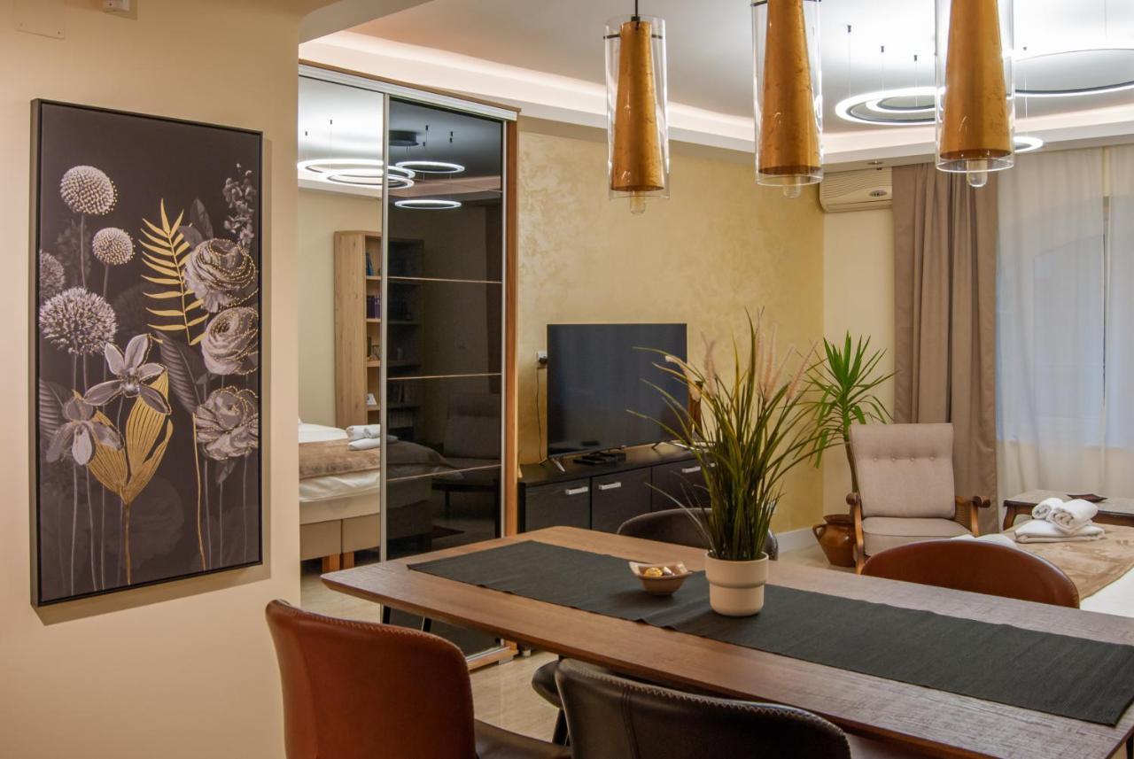 Apartment N10